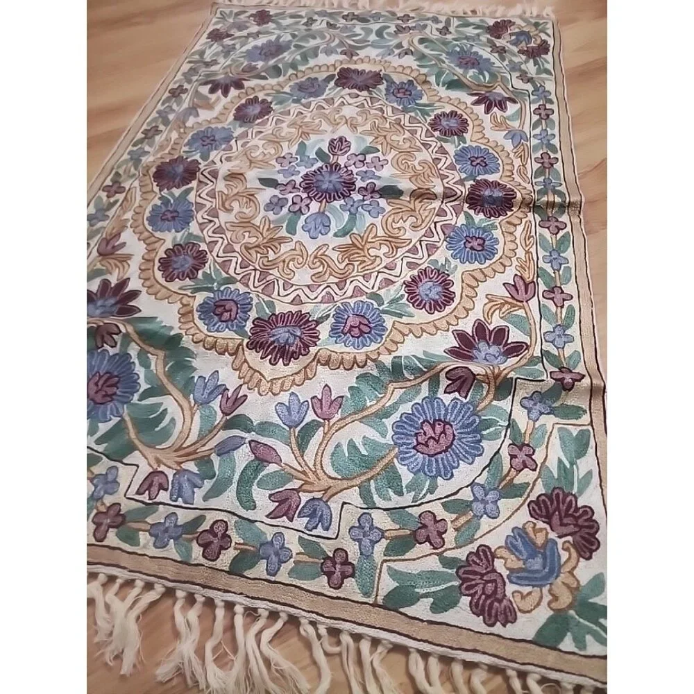Vintage Kashmiri Crewel Chain Stitch Floral Rug Wall Hanging Boho 2 x 3 Tapestry